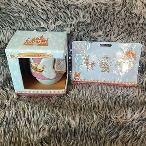 Minnie mouse, the attraction carousel mug, and pin set